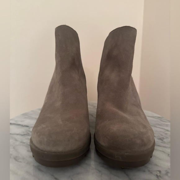 Sorel Joan Of Artic Wedge ll Zip Ankle Boots Women’s Size 6 Sage Suede - Picture 3 of 9